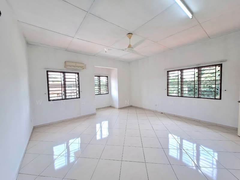 2.5-storey Terraced House for Sale in Kampung Jawa (Klang) - Wan Azlan Ahmad - PropertyGuru.com.my
