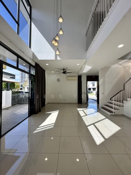 Semi-Detached House for Sale in Setia Alam (Selangor) - Jess Tee - Living Room - PropertyGuru.com.my