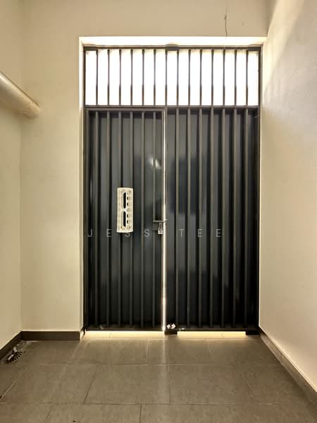 Semi-Detached House for Sale in Setia Alam (Selangor) - Jess Tee - Entrance - PropertyGuru.com.my