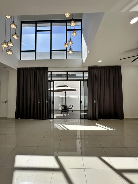 Semi-Detached House for Sale in Setia Alam (Selangor) - Jess Tee - Living Room - PropertyGuru.com.my