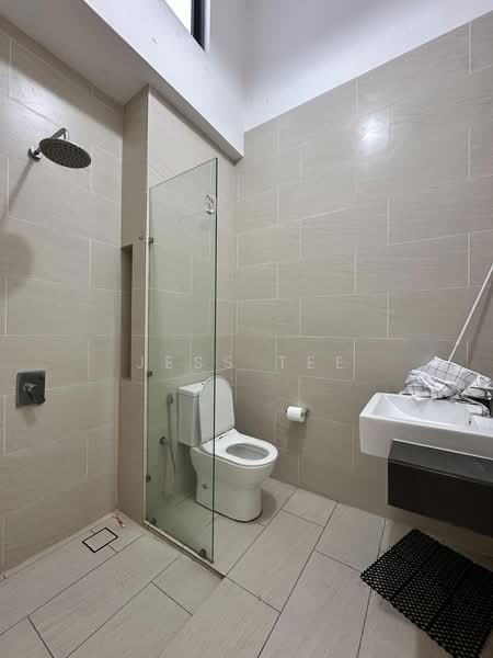 Semi-Detached House for Sale in Setia Alam (Selangor) - Jess Tee - Bathroom - PropertyGuru.com.my