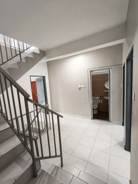 2.5-storey Terraced House for Sale in Taman Pulai Mutiara (Iskandar Puteri (Nusajaya)) - U Hon Kun - Corridor - PropertyGuru.com.my