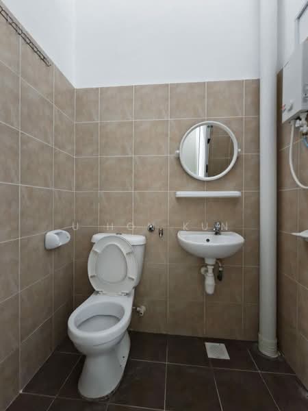 2.5-storey Terraced House for Sale in Taman Pulai Mutiara (Iskandar Puteri (Nusajaya)) - U Hon Kun - Bathroom - PropertyGuru.com.my