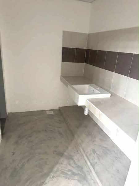 Shop / Office untuk Disewa di Bandar Dato Onn (Tebrau) - Roselynn Chai - PropertyGuru.com.my