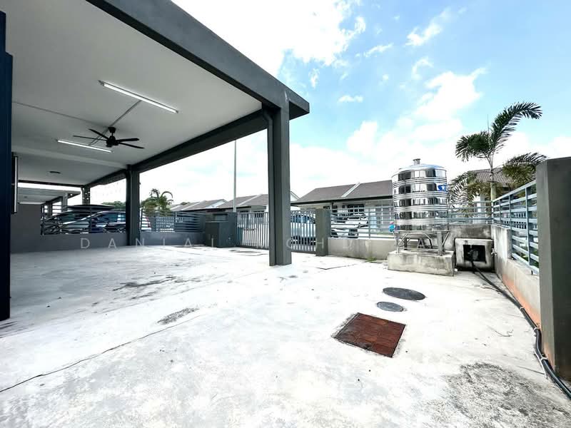 Semi-Detached House for Sale in Banting (Selangor) - Danial Mohd Zaki - Exterior - PropertyGuru.com.my