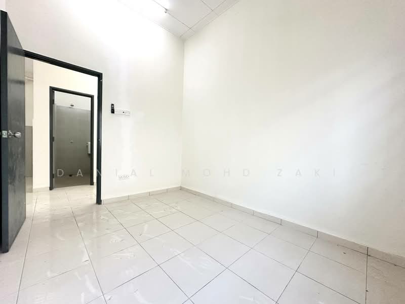 Semi-Detached House for Sale in Banting (Selangor) - Danial Mohd Zaki - Interior - PropertyGuru.com.my
