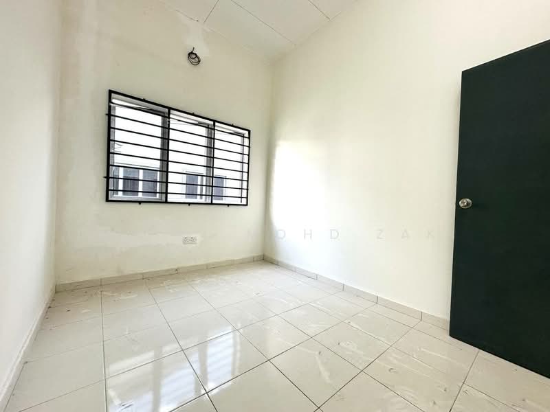 Semi-Detached House for Sale in Banting (Selangor) - Danial Mohd Zaki - Interior - PropertyGuru.com.my