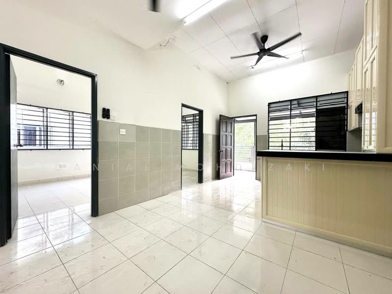 Semi-Detached House for Sale in Banting (Selangor) - Danial Mohd Zaki - Interior - PropertyGuru.com.my