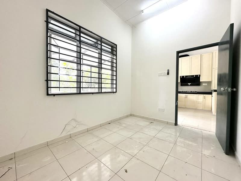 Semi-Detached House for Sale in Banting (Selangor) - Danial Mohd Zaki - Interior - PropertyGuru.com.my