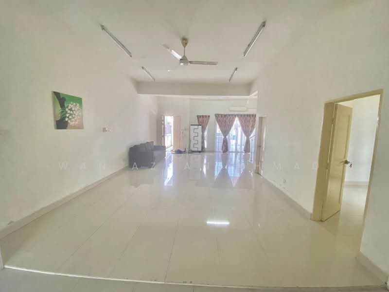 Semi-Detached House for Sale in D'Kayangan (Shah Alam) - Wan Azlan Ahmad - PropertyGuru.com.my