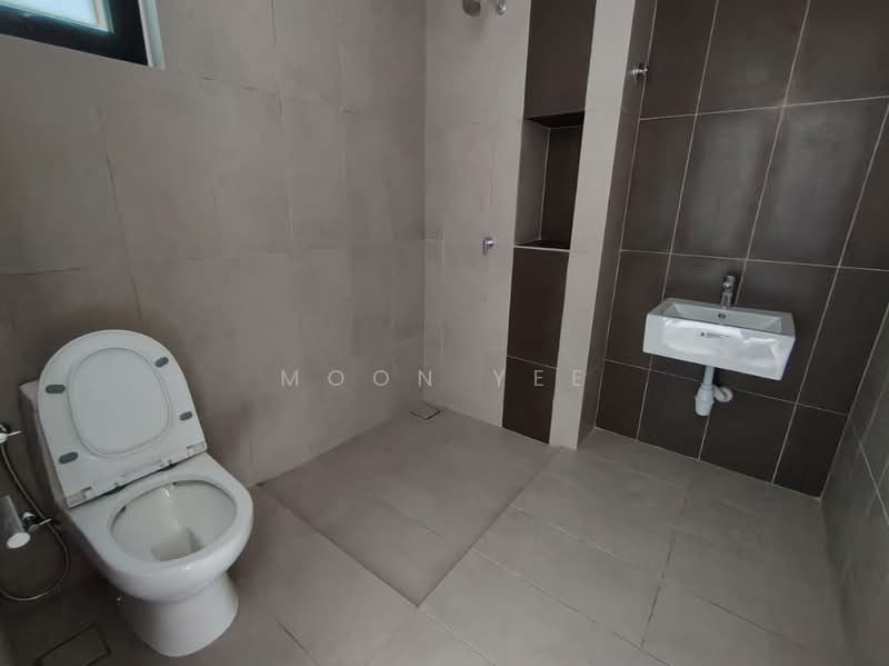 Pangsapuri untuk Dijual di Mutiara Hilltop - Moon Yee - Bathroom - PropertyGuru.com.my