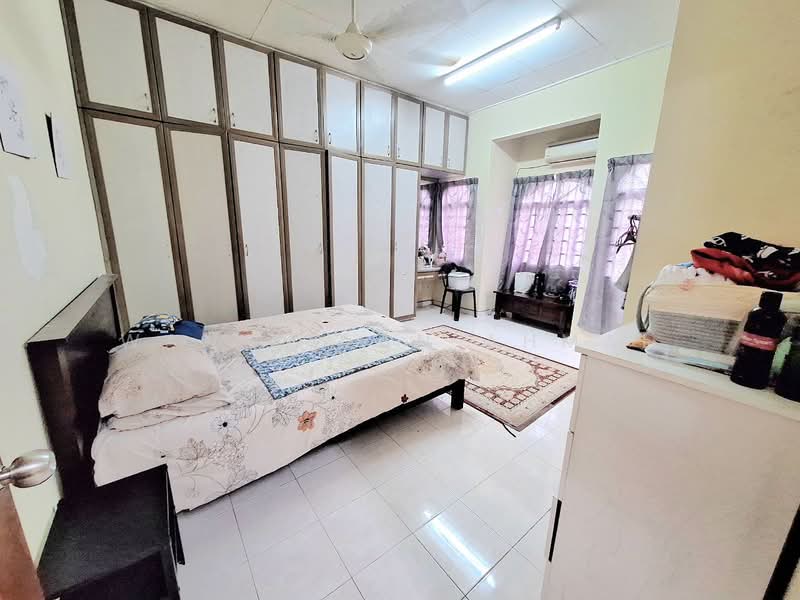 Rumah Teres 2-Tingkat untuk Dijual di Seksyen 7 (Shah Alam) - Wan Azlan Ahmad - PropertyGuru.com.my