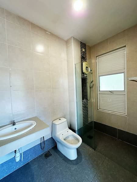 Semi-Detached House for Sale in Alam Damai (Cheras) - Azli Ibrahim - Bathroom - PropertyGuru.com.my