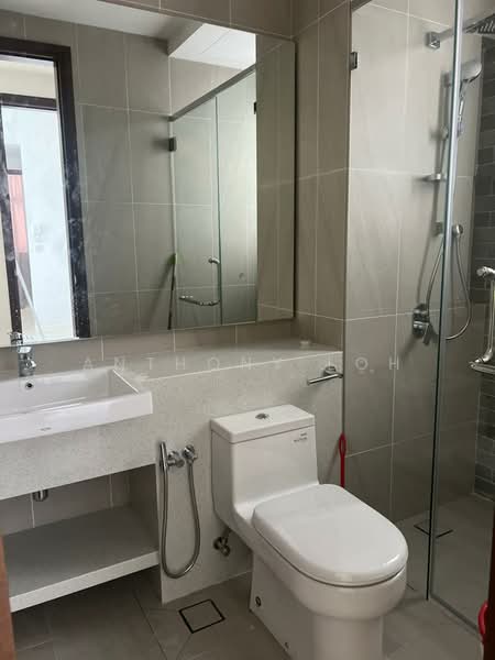 Condominium for Rent at Queens Residences Q2 @ Queens Waterfront - Anthony Loh - Bathroom 2 - PropertyGuru.com.my