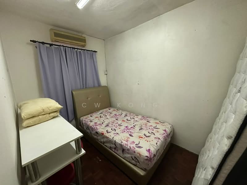 2.5-storey Terraced House for Sale in Taman Sri Sinar (Segambut) - CW Kong - Bedroom - PropertyGuru.com.my