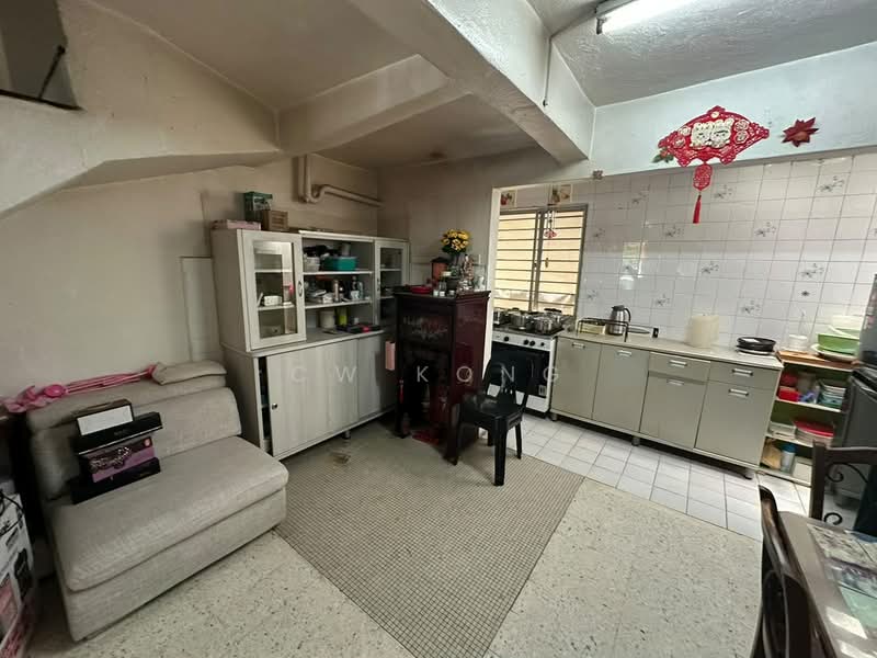 2.5-storey Terraced House for Sale in Taman Sri Sinar (Segambut) - CW Kong - Kitchen - PropertyGuru.com.my