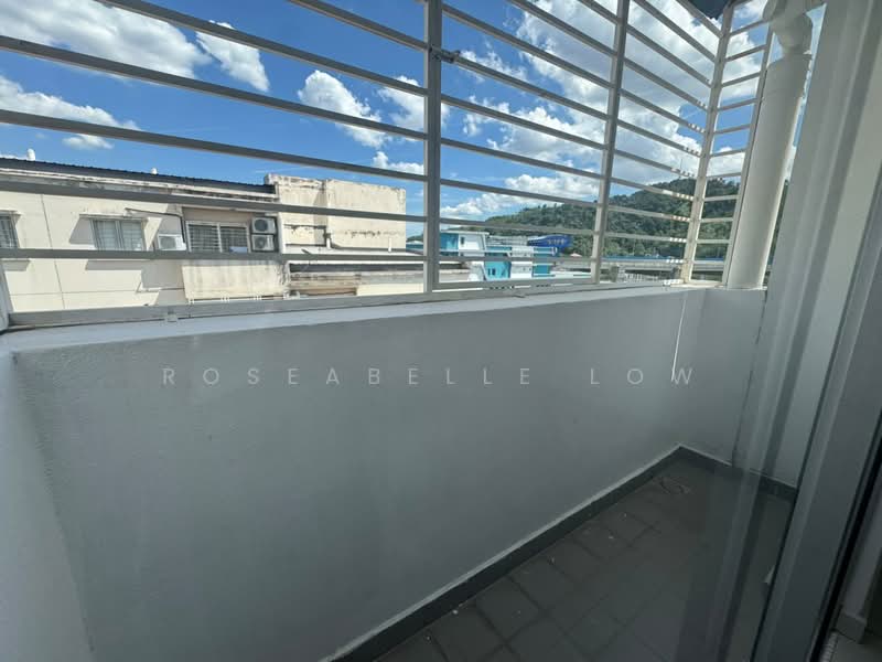 Apartment for Sale at Mandarina Court - Roseabelle Low - Balcony - PropertyGuru.com.my