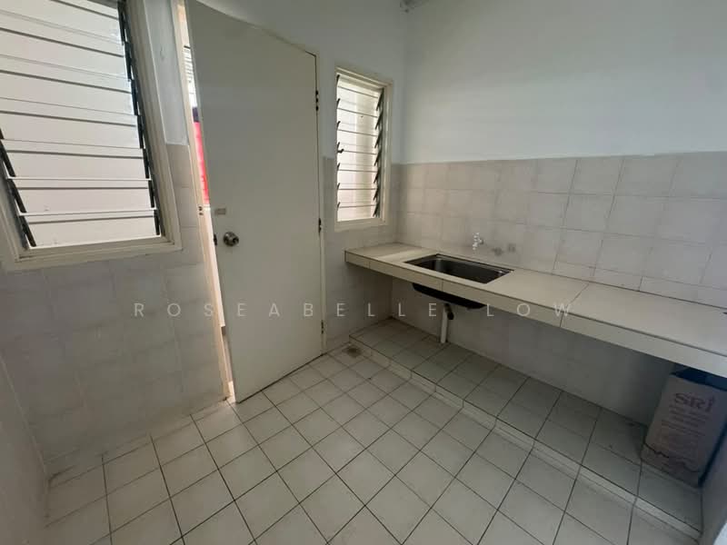 Apartment for Sale at Mandarina Court - Roseabelle Low - Kitchen - PropertyGuru.com.my