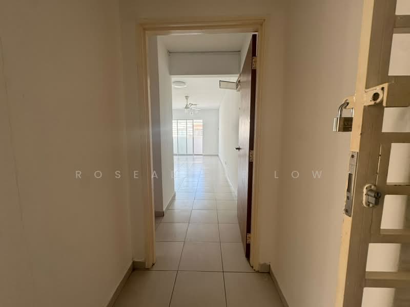 Apartment for Sale at Mandarina Court - Roseabelle Low - Corridor - PropertyGuru.com.my