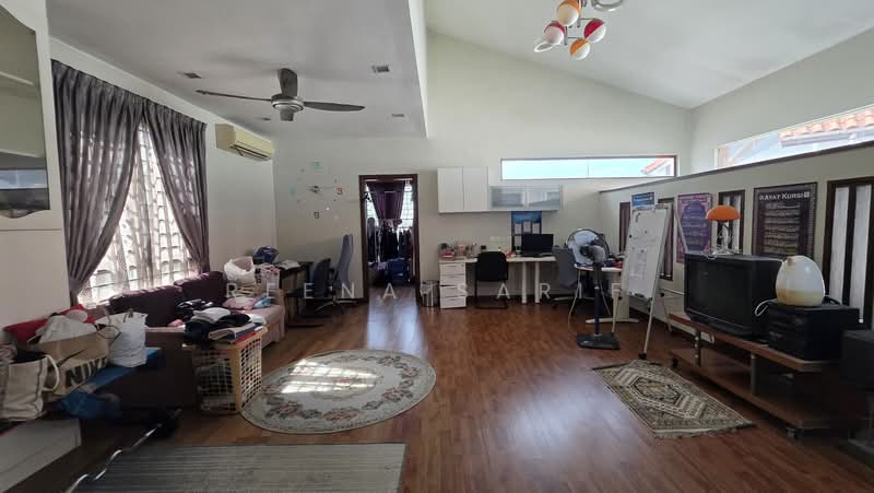 Semi-Detached House for Sale in Bukit Jelutong (Shah Alam) - Reena Sarif - PropertyGuru.com.my