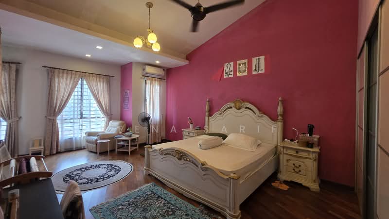 Semi-Detached House for Sale in Bukit Jelutong (Shah Alam) - Reena Sarif - PropertyGuru.com.my