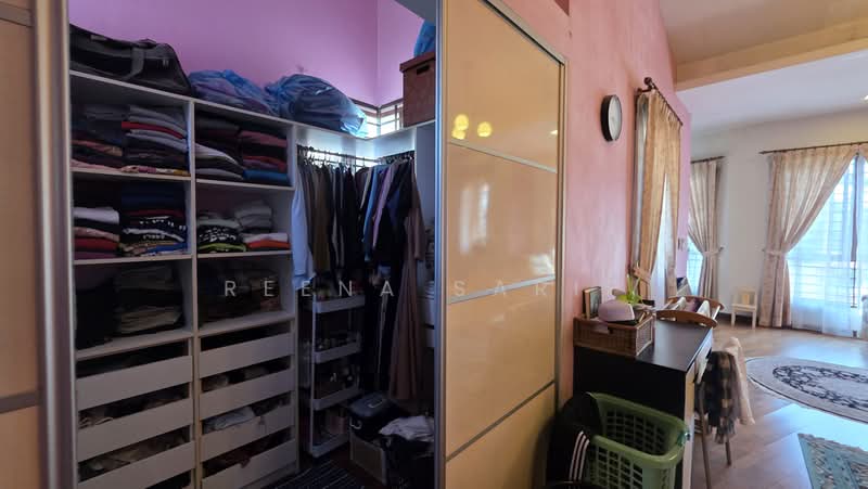 Semi-Detached House for Sale in Bukit Jelutong (Shah Alam) - Reena Sarif - PropertyGuru.com.my