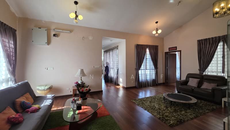 Semi-Detached House for Sale in Bukit Jelutong (Shah Alam) - Reena Sarif - PropertyGuru.com.my