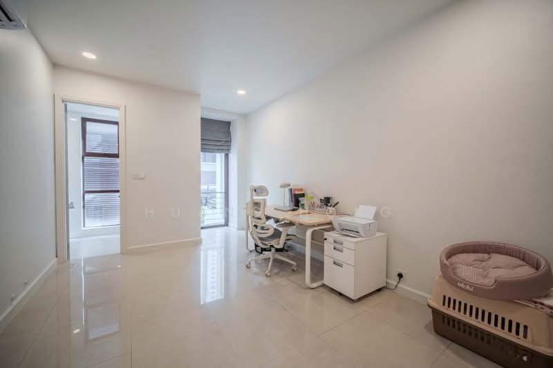 Bungalow for Sale in Mont Kiara (Kuala Lumpur) - Huang Hong - Study - PropertyGuru.com.my