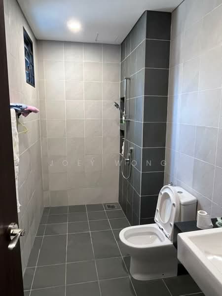 Rumah Teres 3-Tingkat untuk Dijual di Taman Puncak Jalil (Seri Kembangan) - Joey Wong - Bathroom - PropertyGuru.com.my