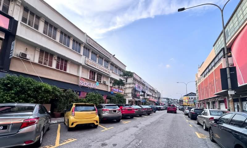 Shop for Rent in Bangsar (Kuala Lumpur) - Loh KC - Exterior - PropertyGuru.com.my