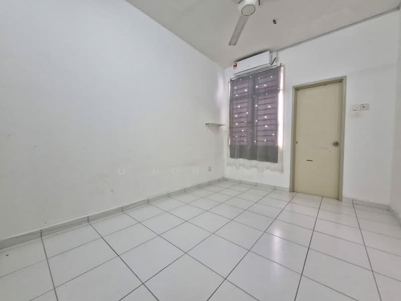 2-storey Terraced House for Sale in Taman Desa Tebrau (Tebrau) - U Hon Kun - Interior - PropertyGuru.com.my