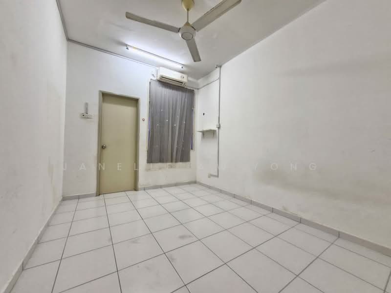 2-storey Terraced House for Sale in Taman Desa Tebrau (Tebrau) - Janelle Aw Yong - Interior - PropertyGuru.com.my