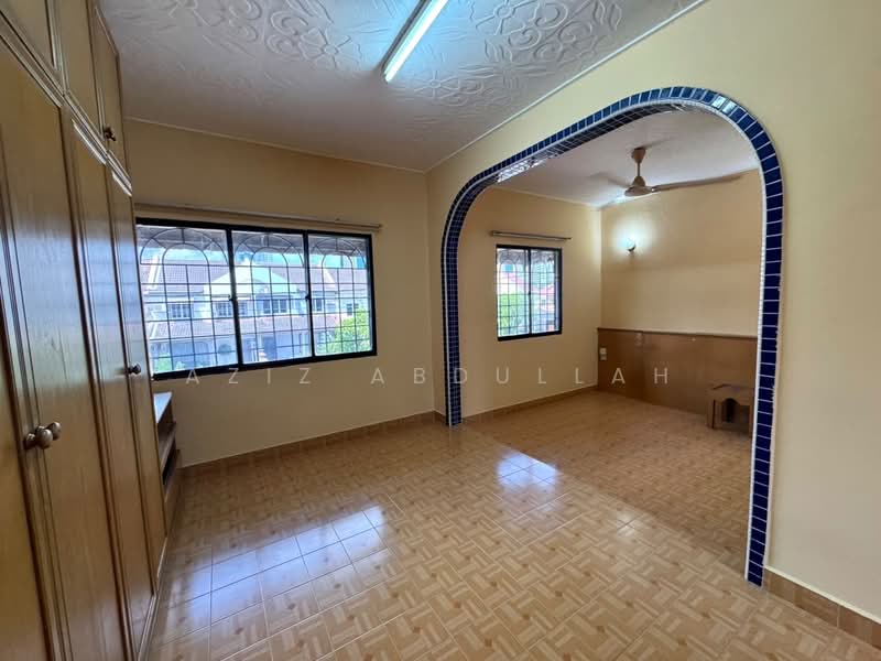 2-storey Terraced House for Sale in Usj 2 (Subang Jaya) - Aziz Abdullah - PropertyGuru.com.my