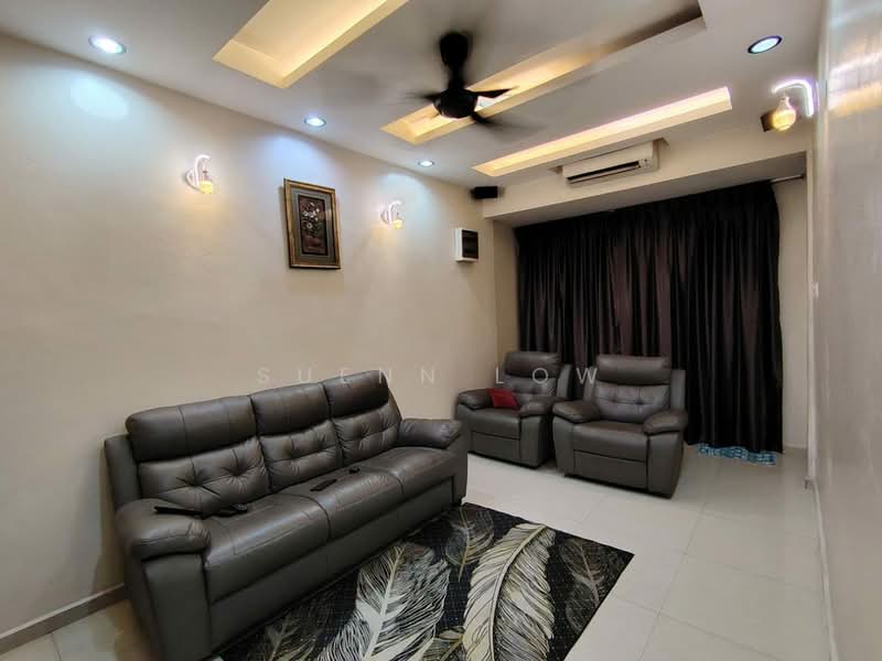 Rumah Teres 1 Tingkat untuk Dijual di Taman Kempas Indah (Tebrau) - Suenn Low - Living Room - PropertyGuru.com.my