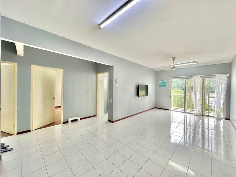 Kondominium untuk Dijual di Tiara Intan - Aqillah Razali - Living Room - PropertyGuru.com.my