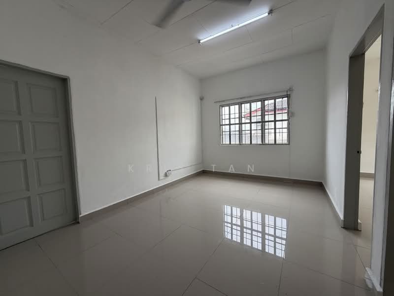 Rumah Berkembar untuk Dijual di Taman Bukit Mewah (Kajang) - Kris Tan - Interior - PropertyGuru.com.my