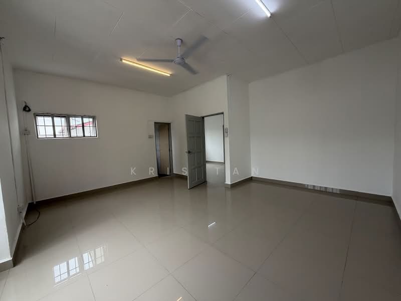 Rumah Berkembar untuk Dijual di Taman Bukit Mewah (Kajang) - Kris Tan - Interior - PropertyGuru.com.my