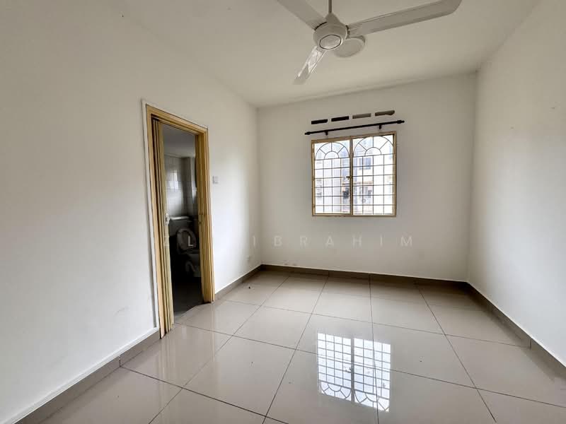 Apartment for Sale at Subang Perdana Goodyear Court 3 - Azli Ibrahim - Interior - PropertyGuru.com.my