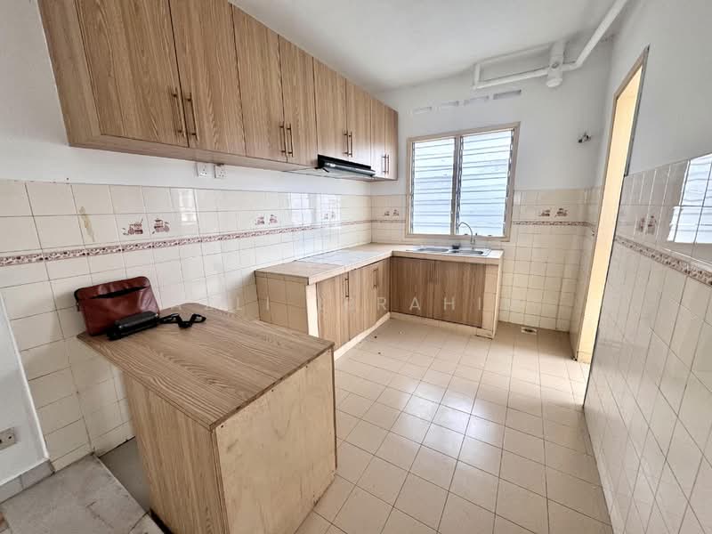 Apartment for Sale at Subang Perdana Goodyear Court 3 - Azli Ibrahim - Kitchen - PropertyGuru.com.my