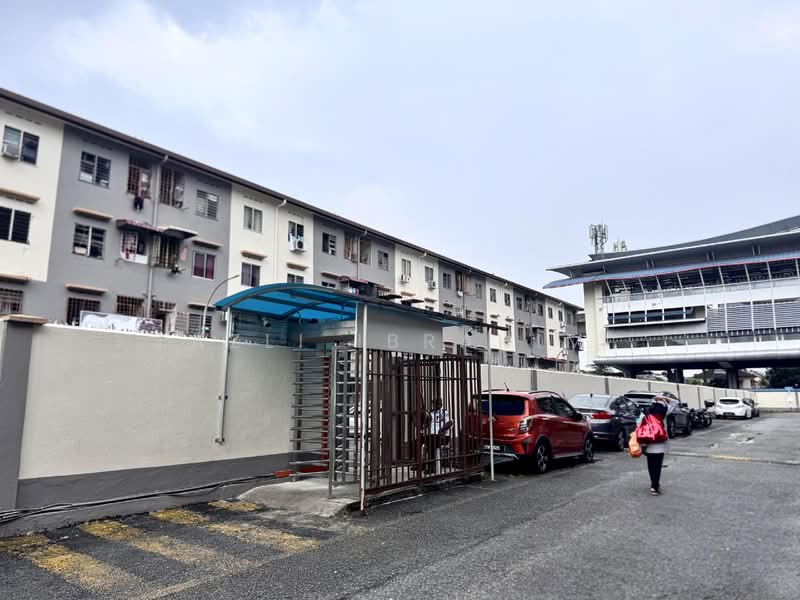 Apartment for Sale at Subang Perdana Goodyear Court 3 - Azli Ibrahim - Exterior - PropertyGuru.com.my