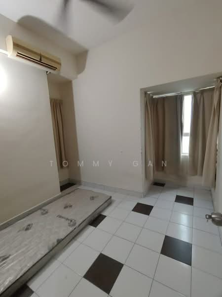 Pangsapuri untuk Disewa di University Place (Plaza Ivory) - Tommy Gan - Bedroom - PropertyGuru.com.my
