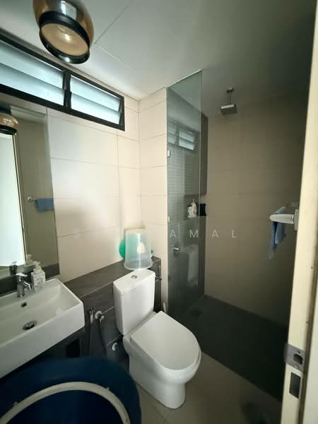 Servis Apartment untuk Disewa di Serini Melawati - Sam Jamal - Bathroom - PropertyGuru.com.my