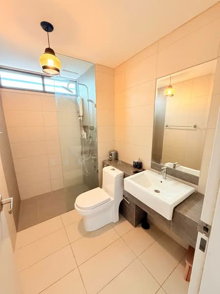 Servis Apartment untuk Disewa di Serini Melawati - Sam Jamal - Bathroom - PropertyGuru.com.my