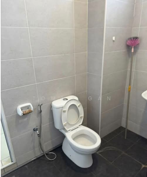 Servis Apartment untuk Disewa di BM City Suites @ BM City Mall - Tommy Gan - Bathroom - PropertyGuru.com.my