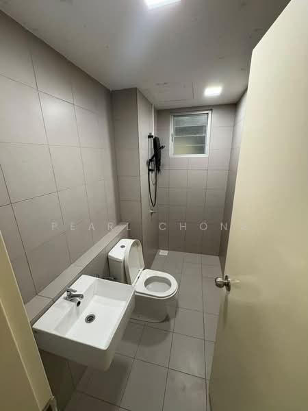 Kondominium untuk Disewa di Lakefront Homes - Pearl Chong - Bathroom - PropertyGuru.com.my
