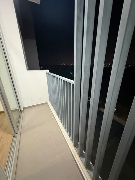 Kondominium untuk Disewa di Lakefront Homes - Pearl Chong - Balcony - PropertyGuru.com.my