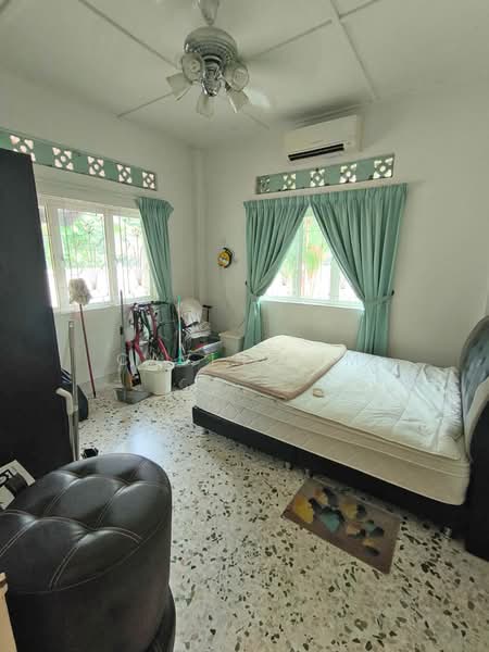 Semi-Detached House for Rent in Kim Teng Park (Johor Bahru) - Cavin Sim - Bedroom - PropertyGuru.com.my