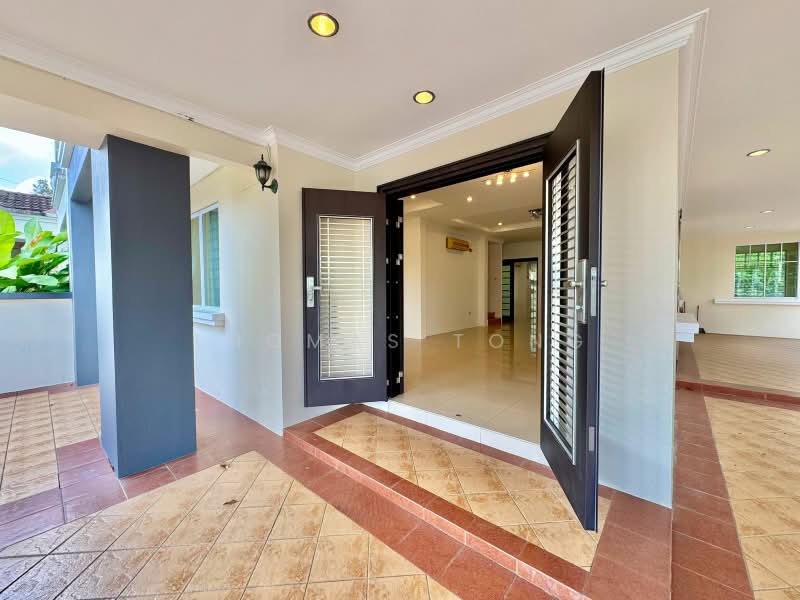 Semi-Detached House for Sale in Kuching (Sarawak) - Thomas Tong - Entrance - PropertyGuru.com.my