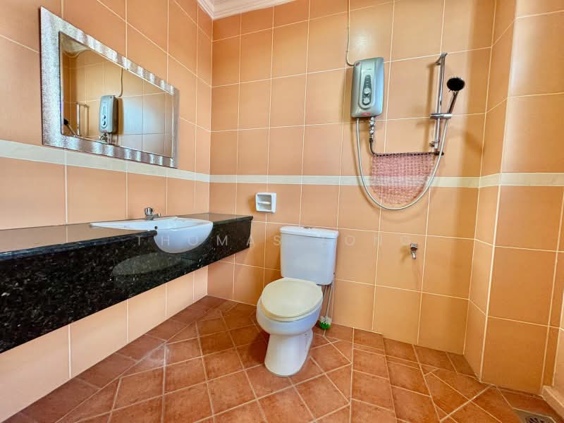 Semi-Detached House for Sale in Kuching (Sarawak) - Thomas Tong - Bathroom - PropertyGuru.com.my