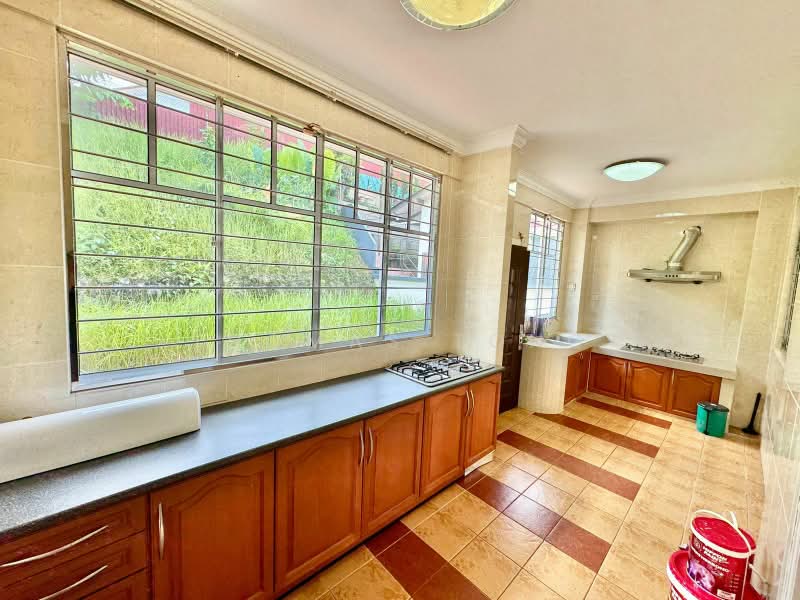 Semi-Detached House for Sale in Kuching (Sarawak) - Thomas Tong - Kitchen - PropertyGuru.com.my